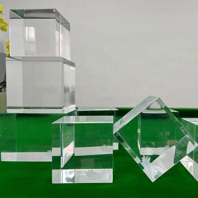 Υψηλή διαπερατότητα φωτός 93% Ακρυλικό Διαφανές Πίνακες δείγματος για εξωτερική οικογενειακή πισίνα